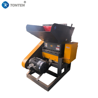উচ্চ ফলন প্লাস্টিক Crusher নিরাপদ স্থিতিশীল এবং সহজ অপারেটিং উত্পাদন উদ্ভিদ